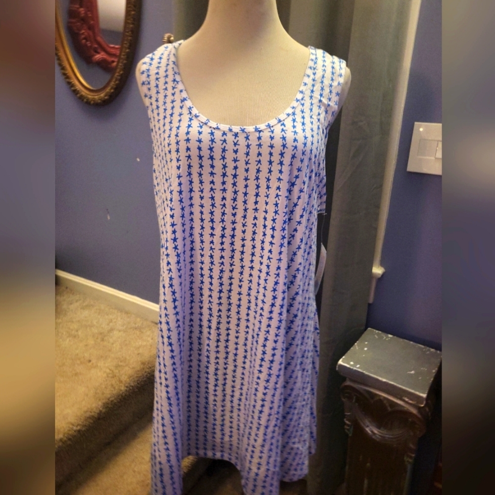 NWT Hi Low TANK TOP LuLaRoe ~  WHITE BLUE STARS ~ Size 2XL RARE 🦄